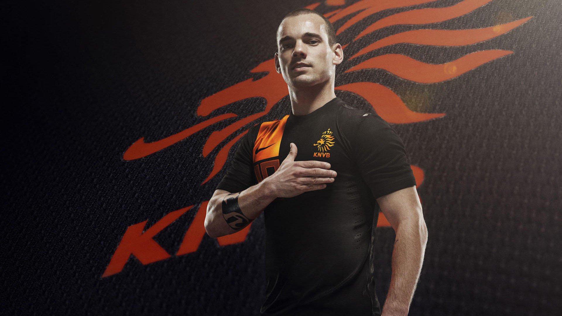 小蜘蛛无缘最佳前锋提名引争议，冈萨雷斯晒照暗讽评选标准